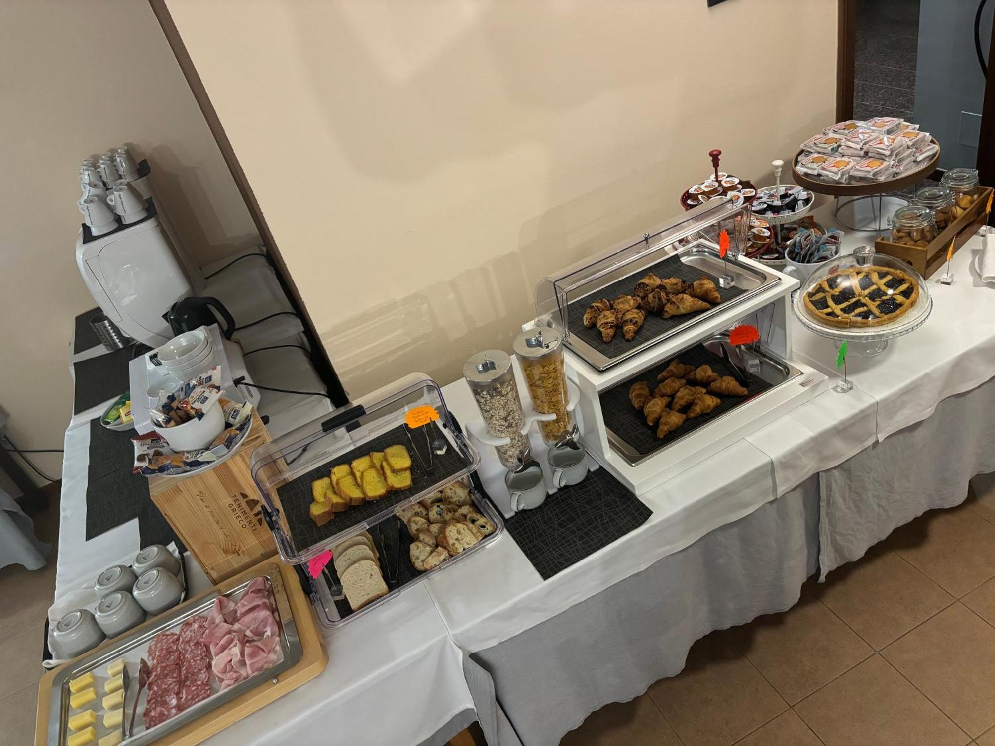 Villa Nasti Hotel Ristorante Canzo Ngoại thất bức ảnh