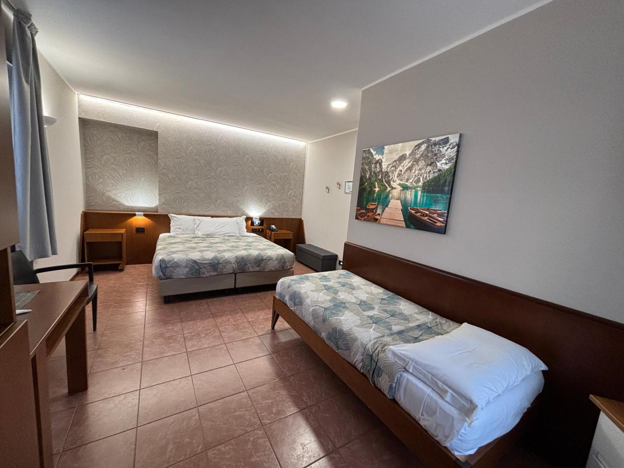 Villa Nasti Hotel Ristorante Canzo Ngoại thất bức ảnh